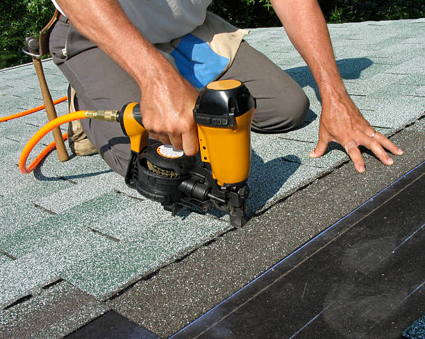 Best Emergency Roof Repair  in Uhrichsville, OH